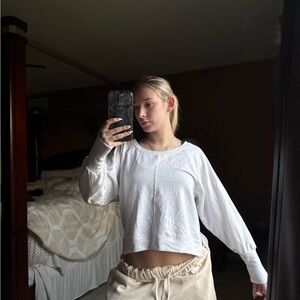 Cropped White Crewneck Sweatshirt - Casual Everyday Pullover